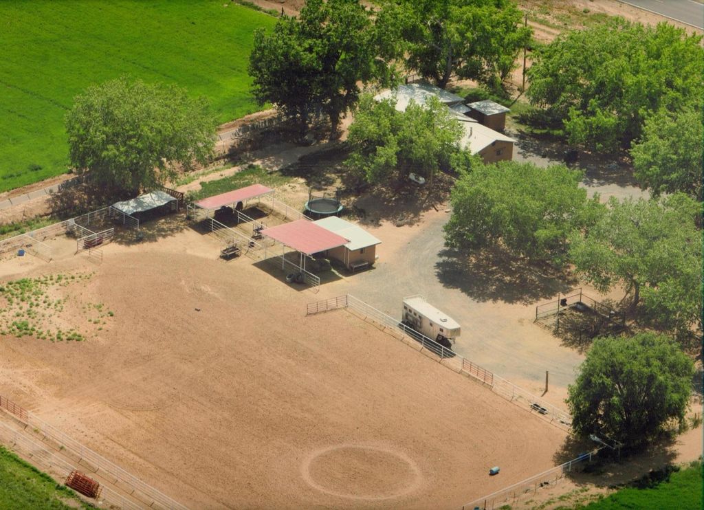 416 NM-116, Bosque, NM 87006