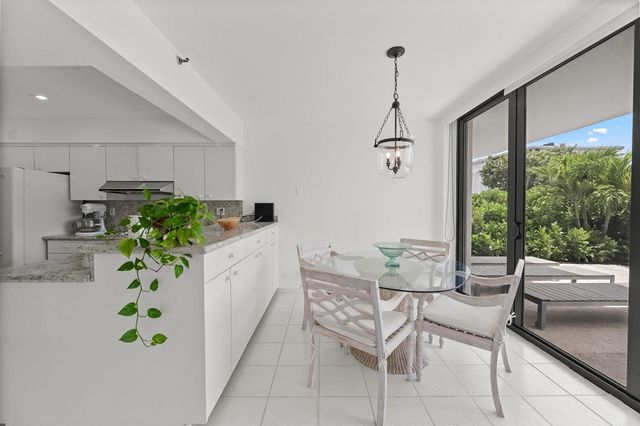 2580 S Ocean Boulevard 1a1, Palm Beach, FL 33480