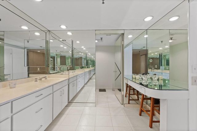 2580 S Ocean Boulevard 1a1, Palm Beach, FL 33480