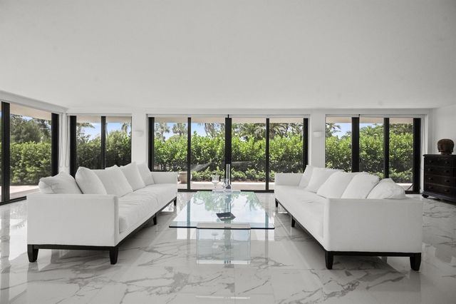 2580 S Ocean Boulevard 1a1, Palm Beach, FL 33480