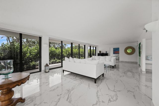 2580 S Ocean Boulevard 1a1, Palm Beach, FL 33480