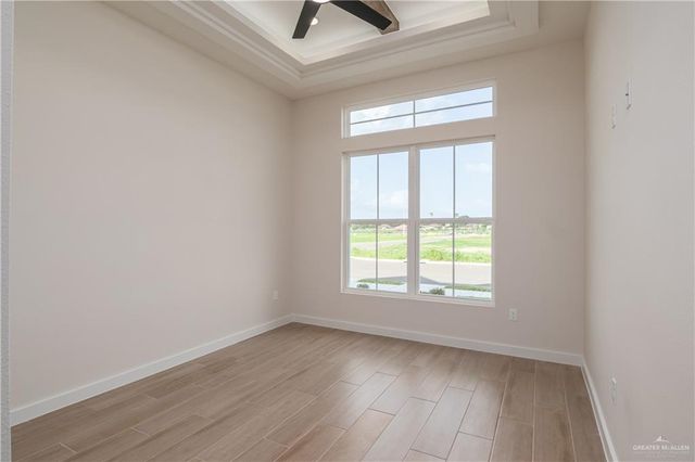 2321 N Piedra Avenue, Edinburg, TX 78542