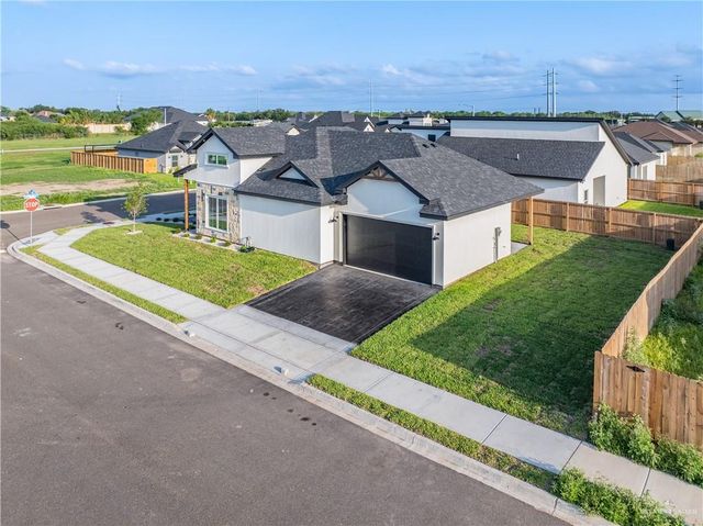 2321 N Piedra Avenue, Edinburg, TX 78542