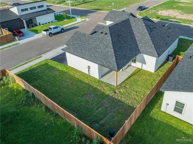 2321 N Piedra Avenue, Edinburg, TX 78542