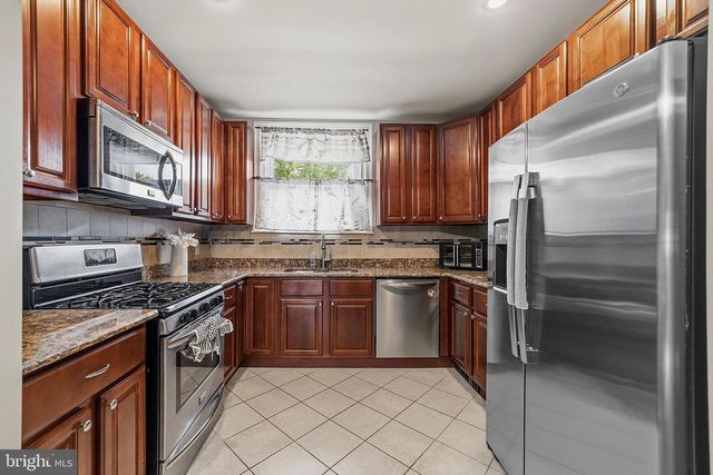 529 E CLARKSON AVE, Philadelphia, PA 19120