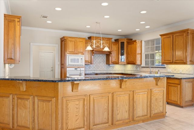 3025 Neri Road, Granbury, TX 76048