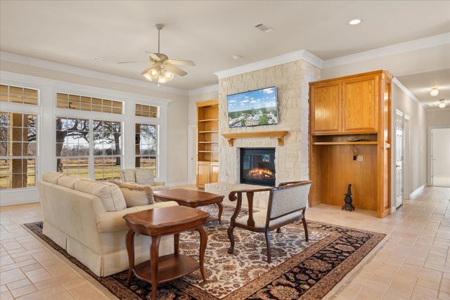 3025 Neri Road, Granbury, TX 76048