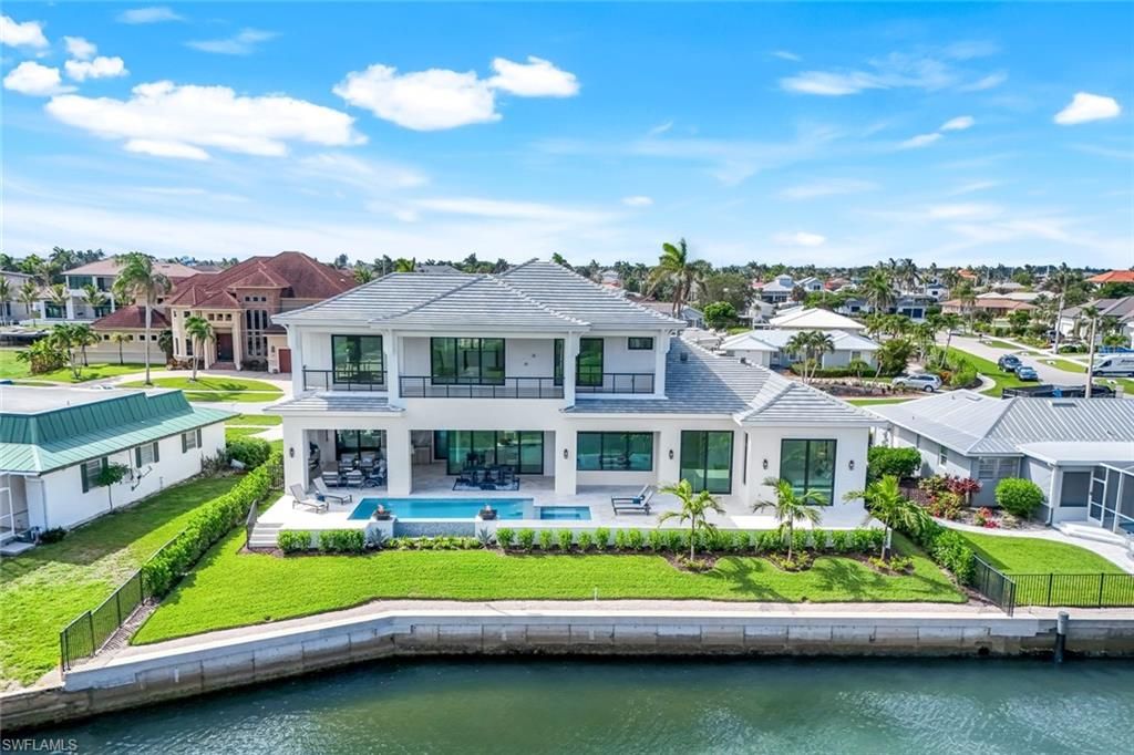 960 Iris CT, MARCO ISLAND, FL 34145 — photo 2