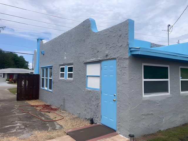 120 NW 4th Avenue, Boynton Beach, FL 33435