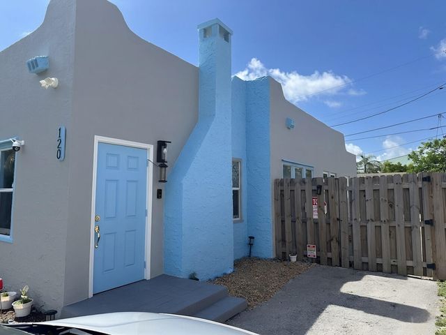 120 NW 4th Avenue, Boynton Beach, FL 33435