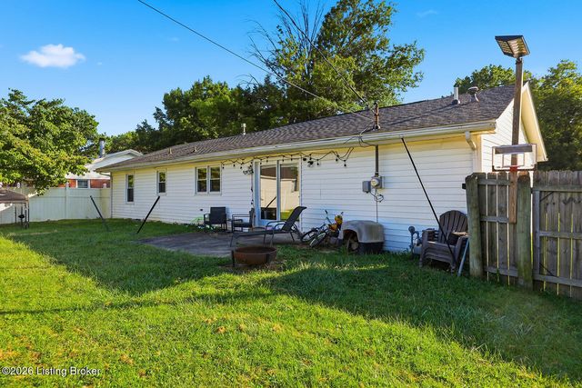 111 Park Ln, Lawrenceburg, KY 40342