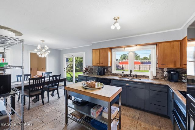111 Park Ln, Lawrenceburg, KY 40342