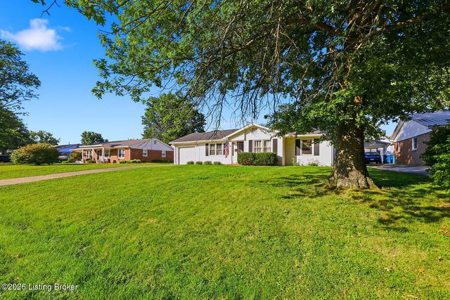 111 Park Ln, Lawrenceburg, KY 40342