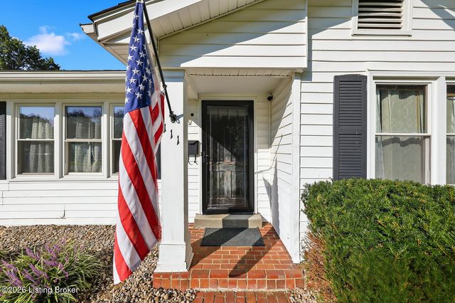 111 Park Ln, Lawrenceburg, KY 40342