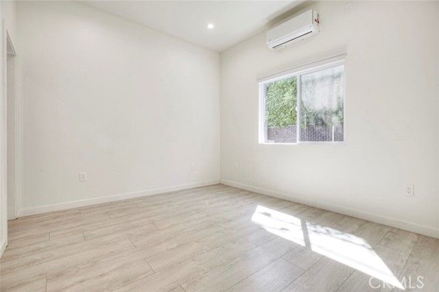 353 N Mariposa, Burbank, CA 91506