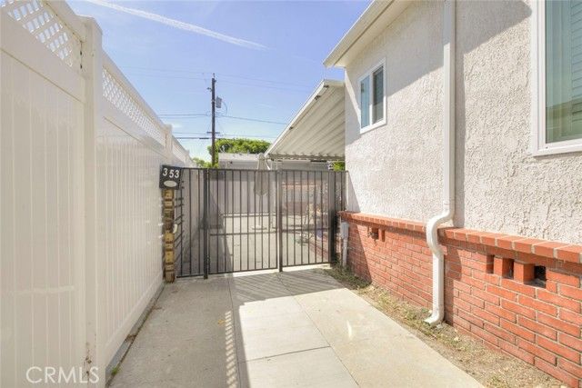 353 N Mariposa, Burbank, CA 91506