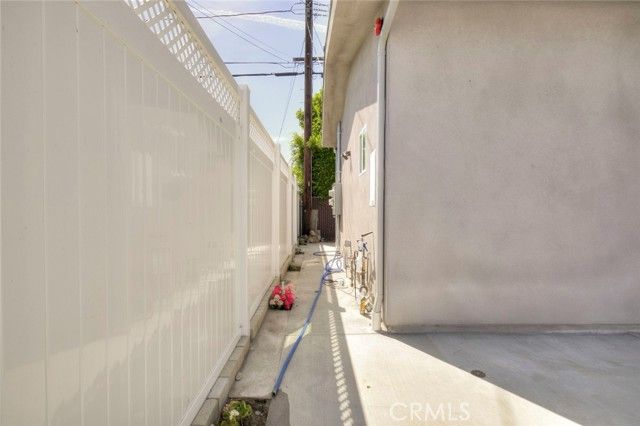 353 N Mariposa, Burbank, CA 91506