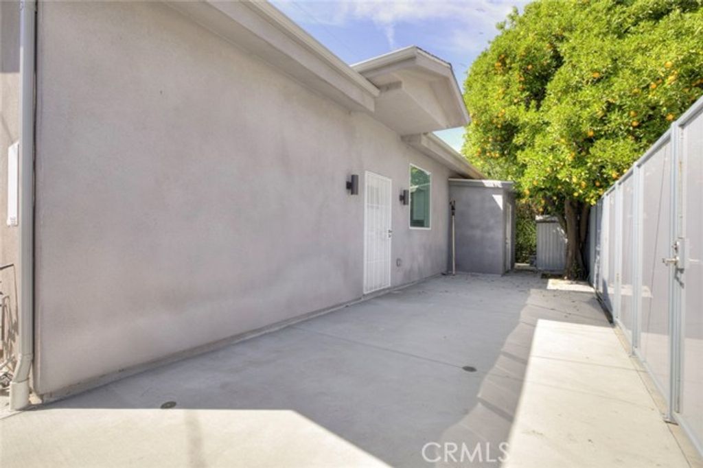 353 N Mariposa, Burbank, CA 91506