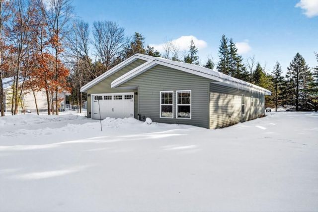 15565 Pine Point Drive, Hayward, WI 54843