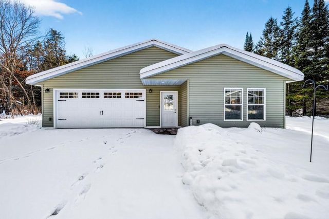 15565 Pine Point Drive, Hayward, WI 54843