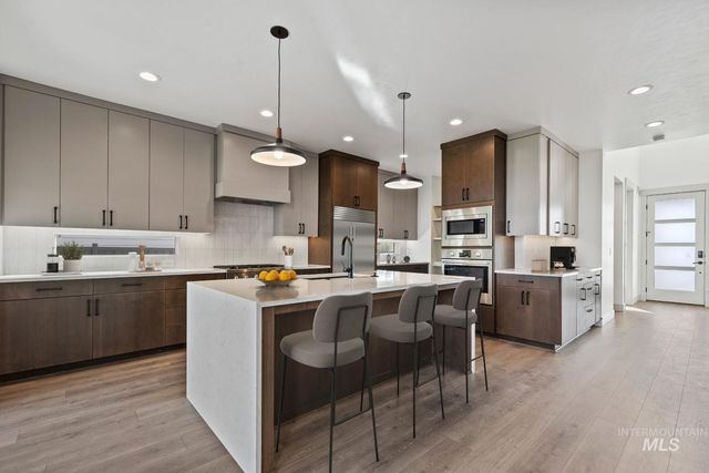 4160 S Ridge Edge Way Alpine, Meridian, ID 83642