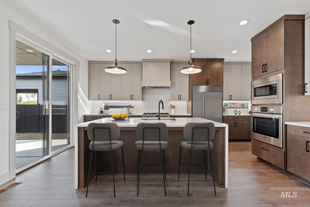 4160 S Ridge Edge Way Alpine, Meridian, ID 83642