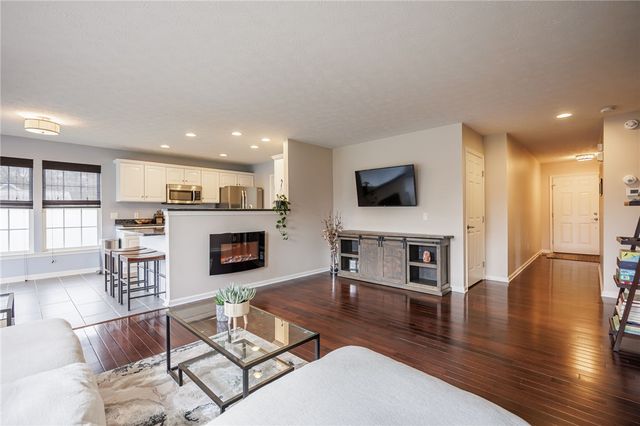 929 Surrey Hill Way, Henrietta, NY 14623