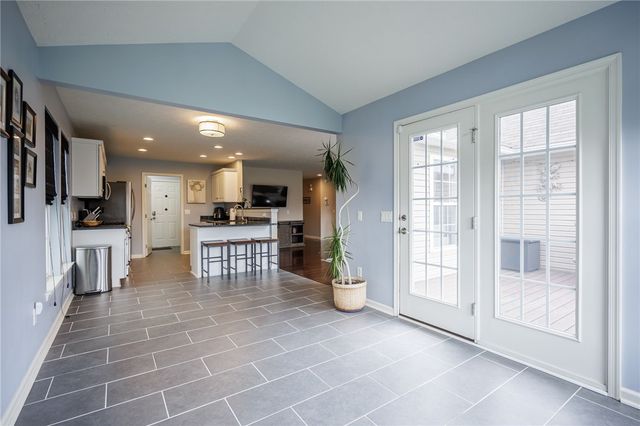 929 Surrey Hill Way, Henrietta, NY 14623