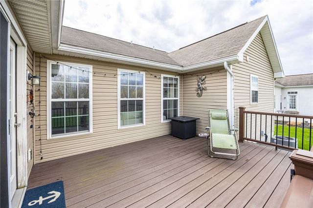 929 Surrey Hill Way, Henrietta, NY 14623