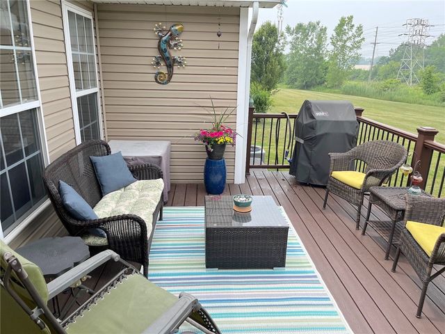 929 Surrey Hill Way, Henrietta, NY 14623