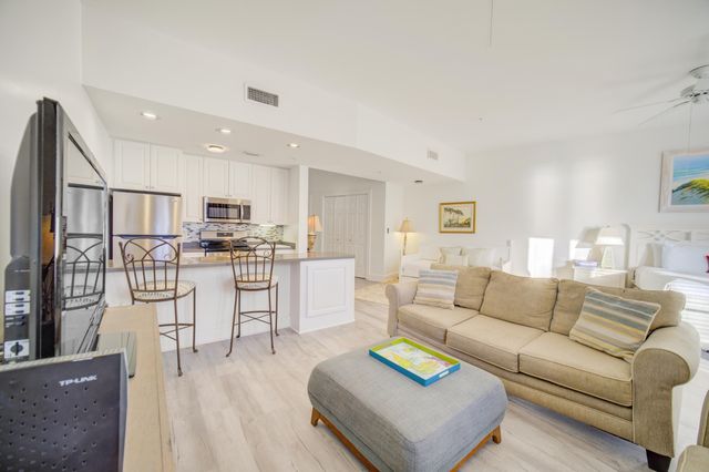 95 Laura Hamilton Boulevard UNIT 305, Santa Rosa Beach, FL 32459