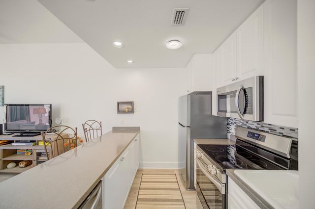 95 Laura Hamilton Boulevard UNIT 305, Santa Rosa Beach, FL 32459
