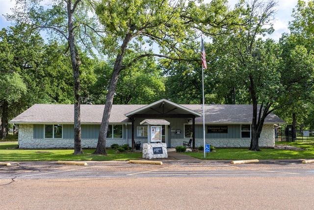 104 Lark Drive, Enchanted Oaks, TX 75156