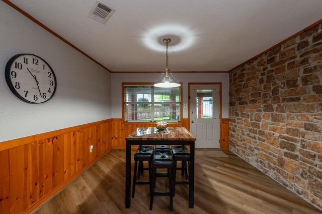 330 N 4th Street, Beasley, TX 77417