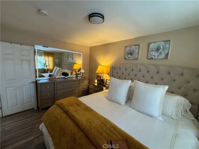 15057 Paddock, Los Angeles, CA 91342