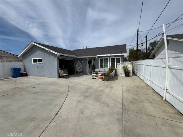 15057 Paddock, Los Angeles, CA 91342