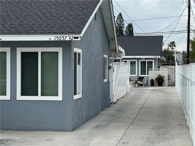 15057 Paddock, Los Angeles, CA 91342