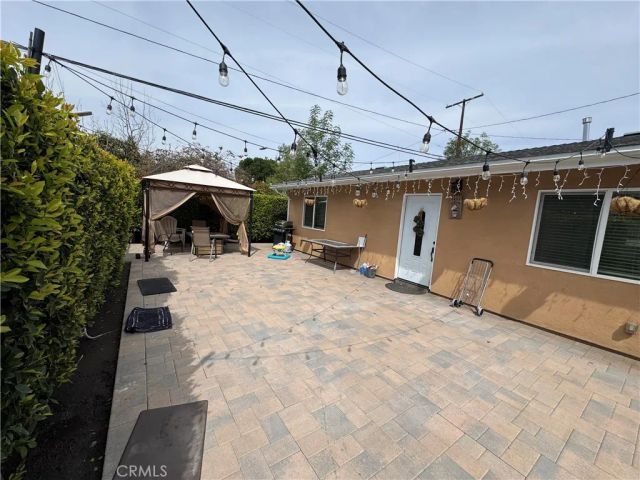 15057 Paddock, Los Angeles, CA 91342