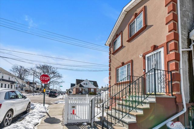 117-30 201st Street, Saint Albans, NY 11412