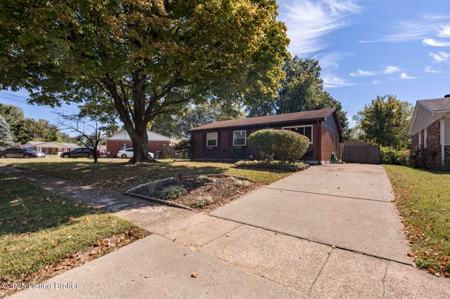 8016 Edsel Ln, Louisville, KY 40291