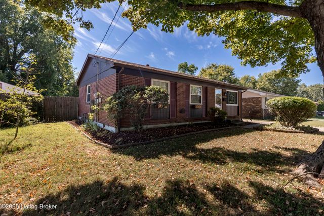 8016 Edsel Ln, Louisville, KY 40291