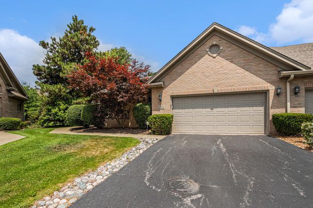 1723 Apple Blossom Drive, Munster, IN 46321