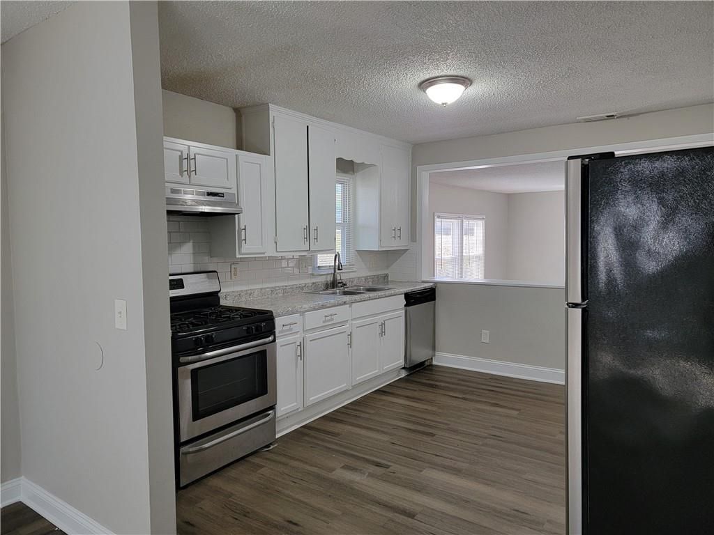 6338 Longwood Court, Kansas City, KS 66104