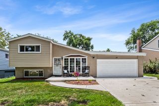117 E Vermont Street, Villa Park, IL 60181