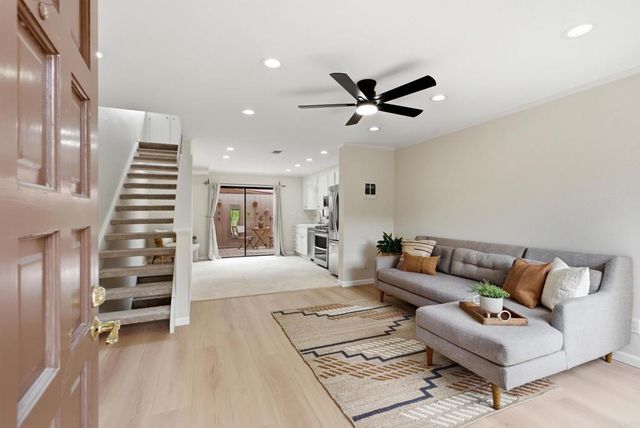 2740 Ariane Drive 160, San Diego, CA 92117