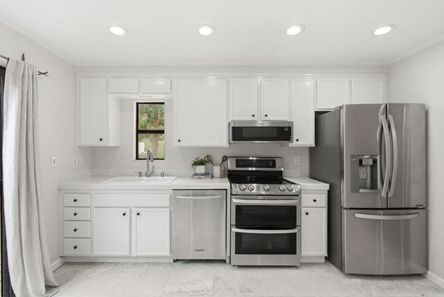 2740 Ariane Drive 160, San Diego, CA 92117
