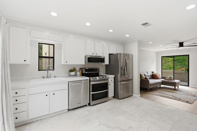 2740 Ariane Drive 160, San Diego, CA 92117