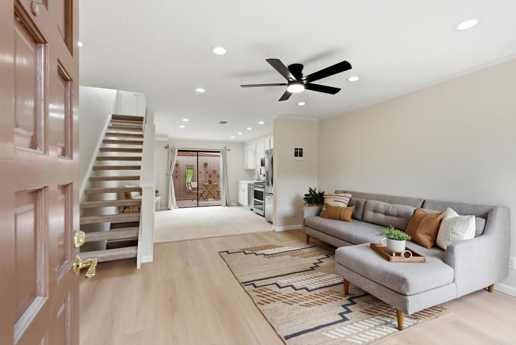 2740 Ariane Drive 160, San Diego, CA 92117 — photo 2