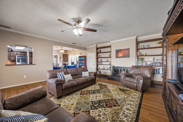 1439 Davis Lane, Terrell, TX 75160