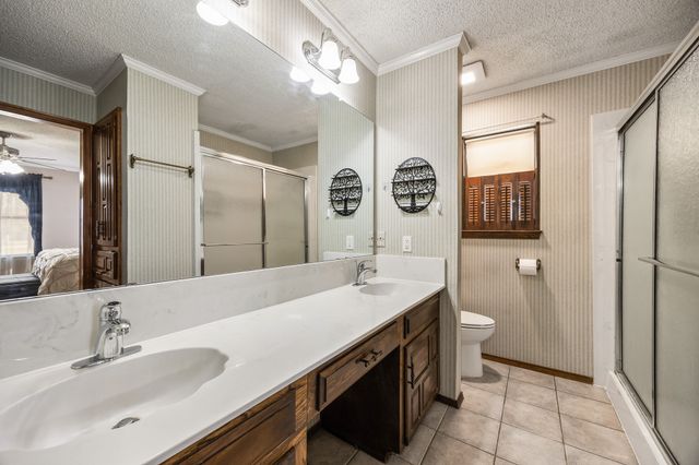 1439 Davis Lane, Terrell, TX 75160